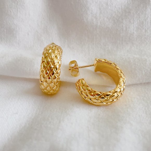 Hoops earrings NEW gold chunky hoops - Picture 3 of 9